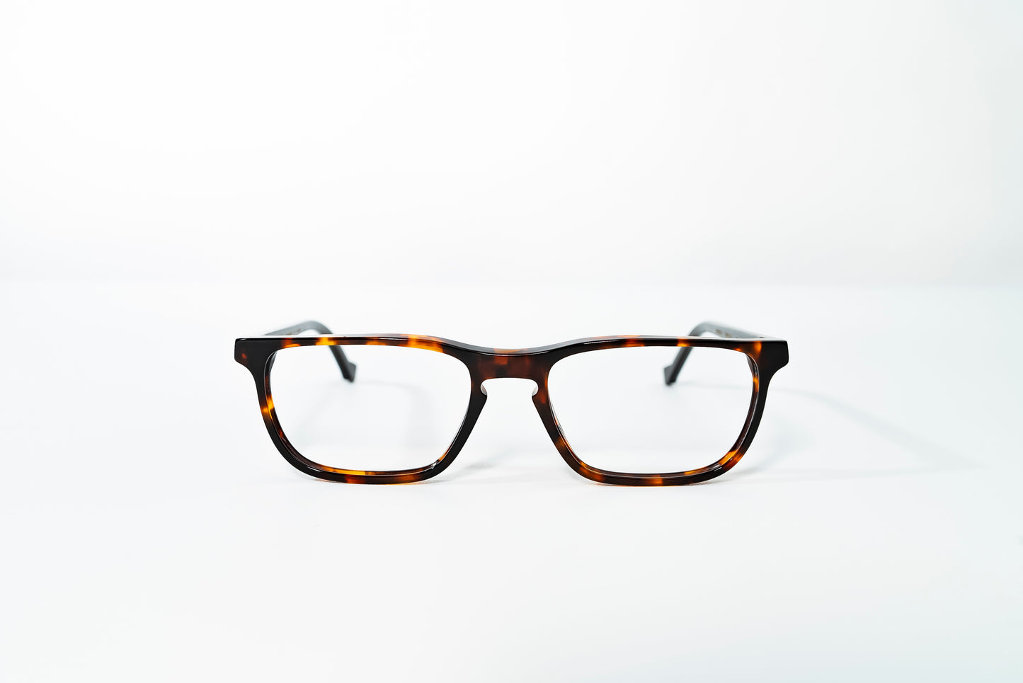 Quincy Elio Col-Amber