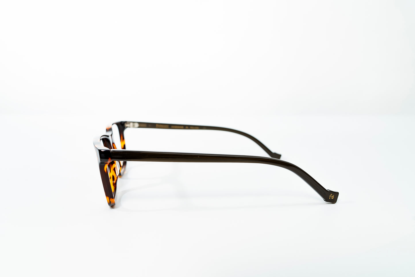 Quincy Elio Col-Amber