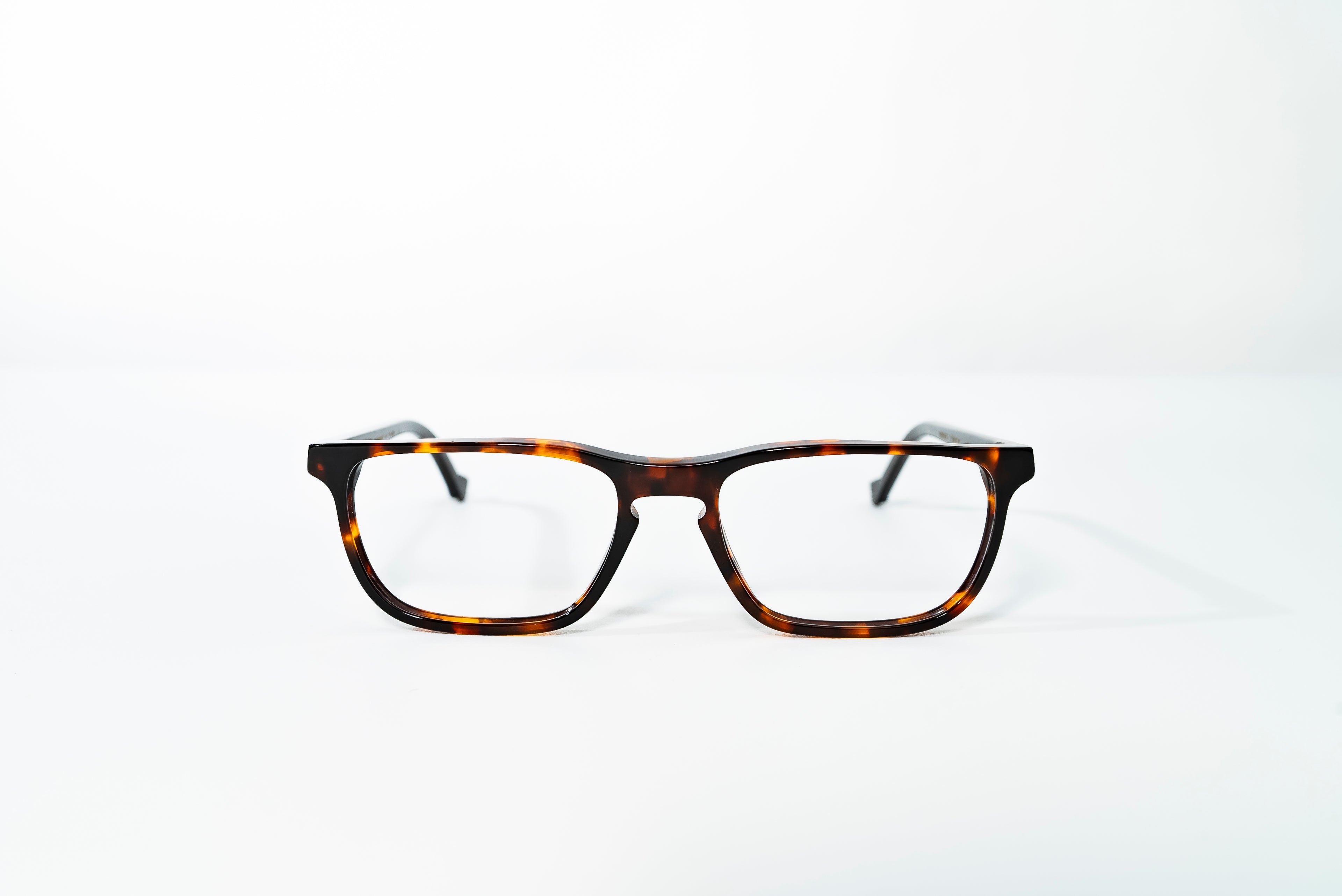 Quincy Elio Col-Amber