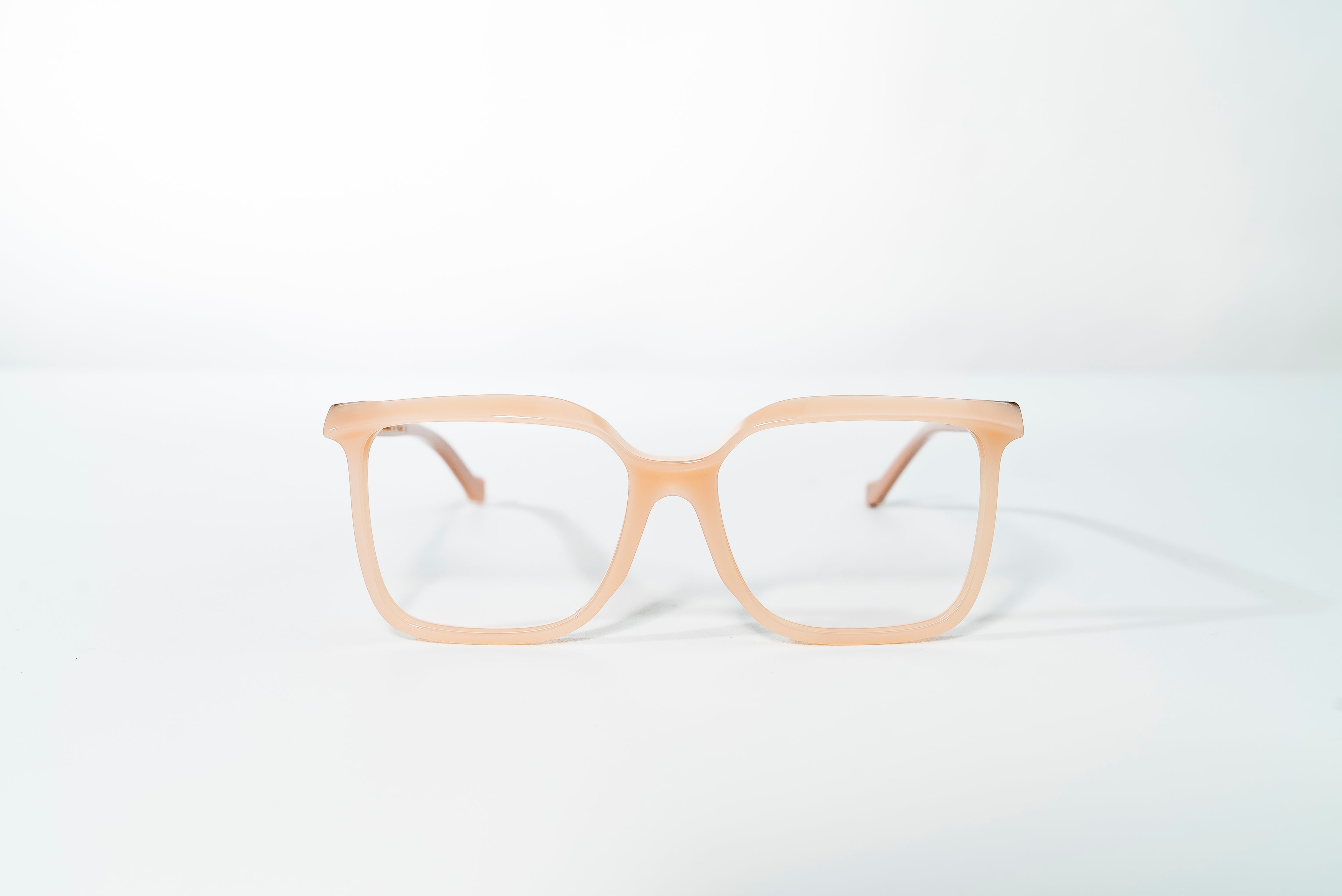 Bella-Laura Col-Milky