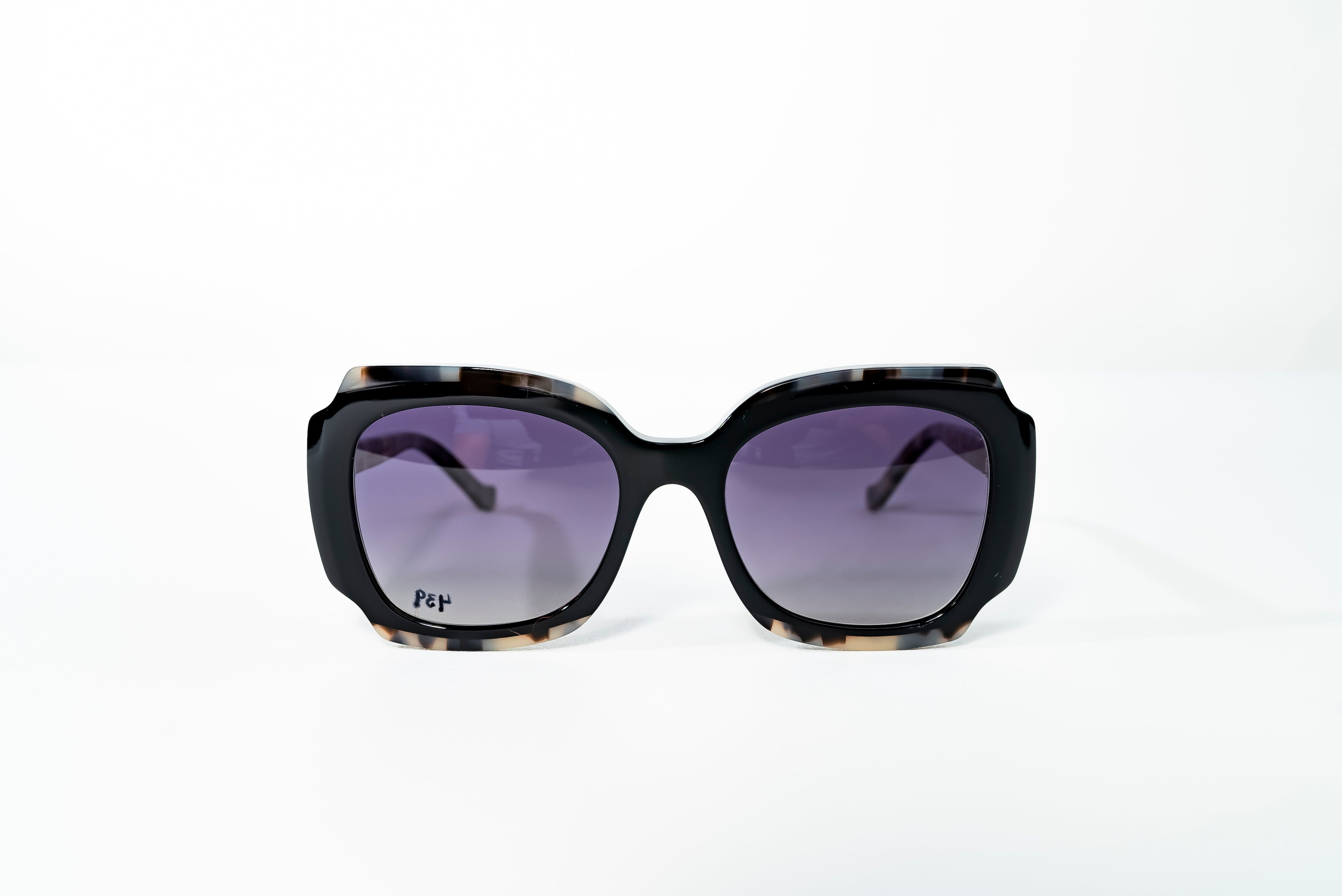 Atena Col-Blk Grey Grad Polarized