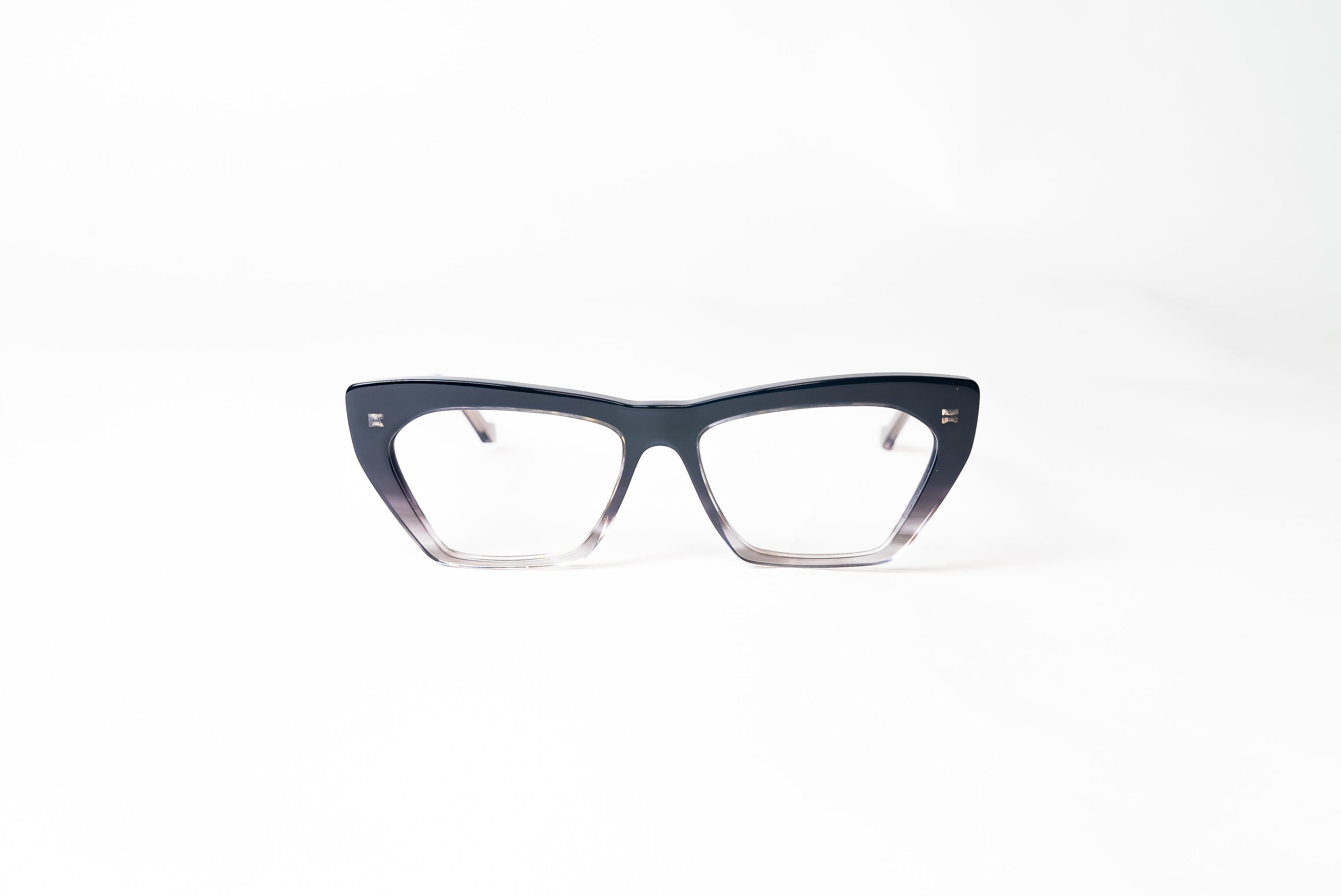 Lulu Col-Grey