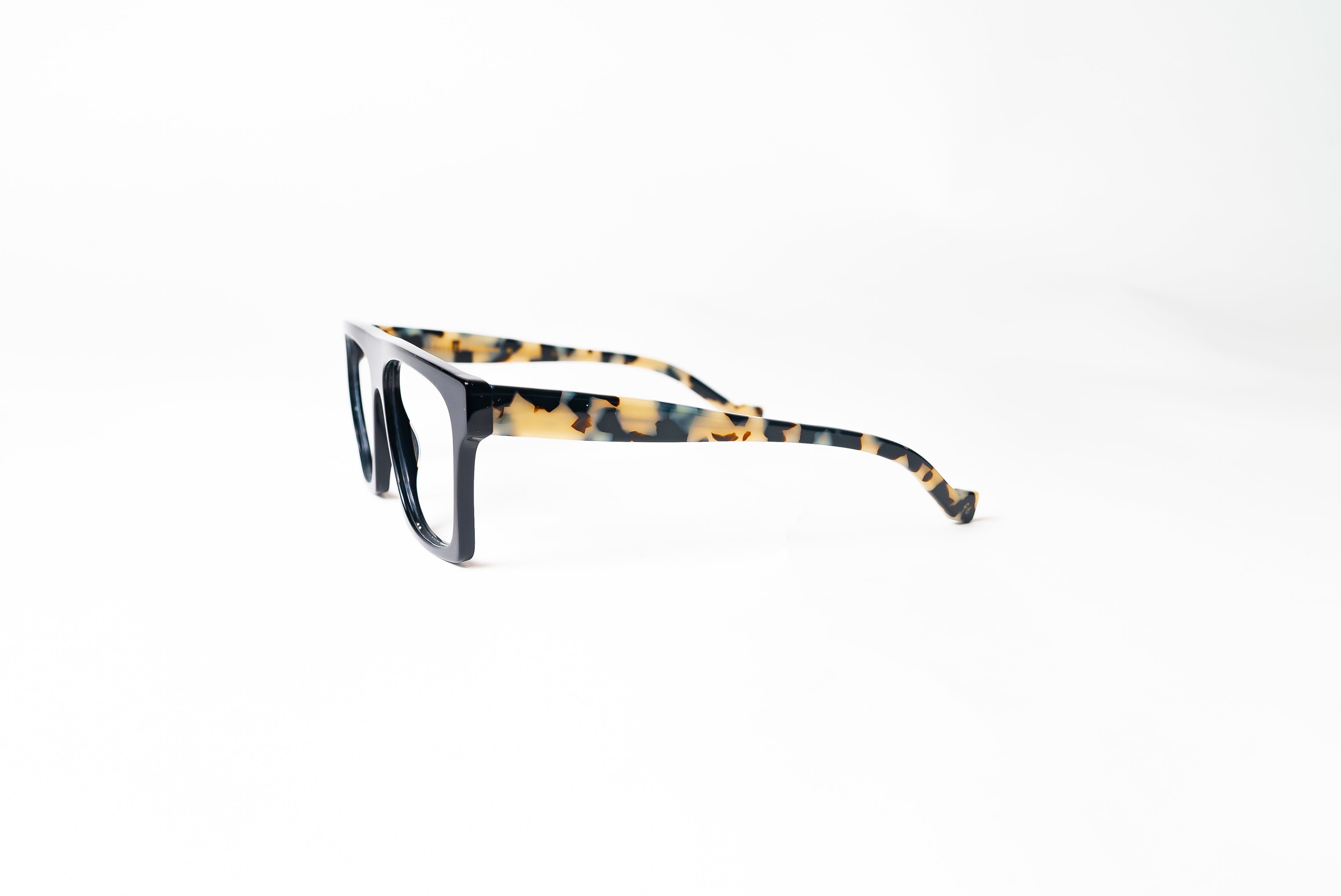 Mateo Col-Blk Havana